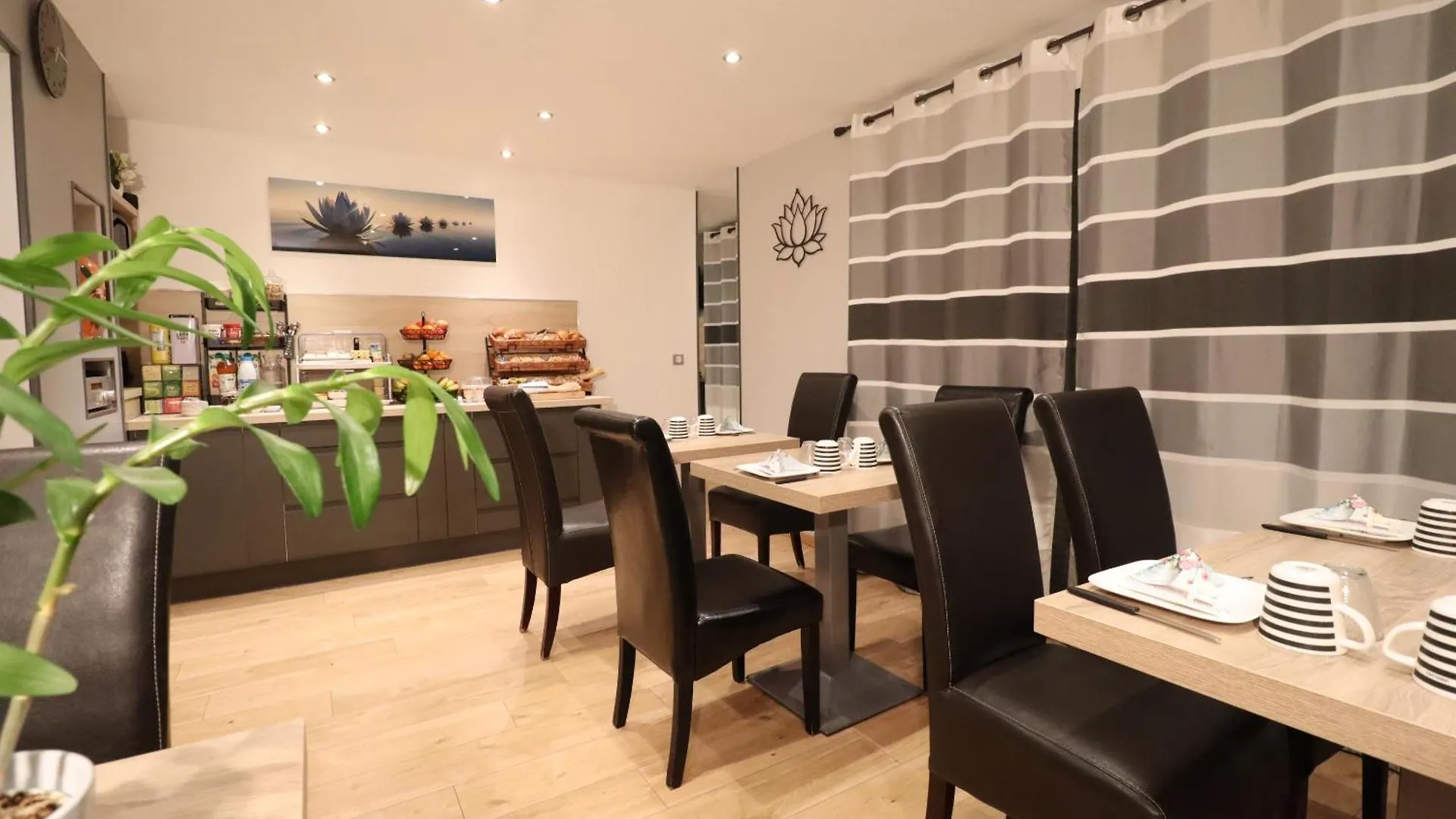 Le Lotus Blanc Hotel Albertville